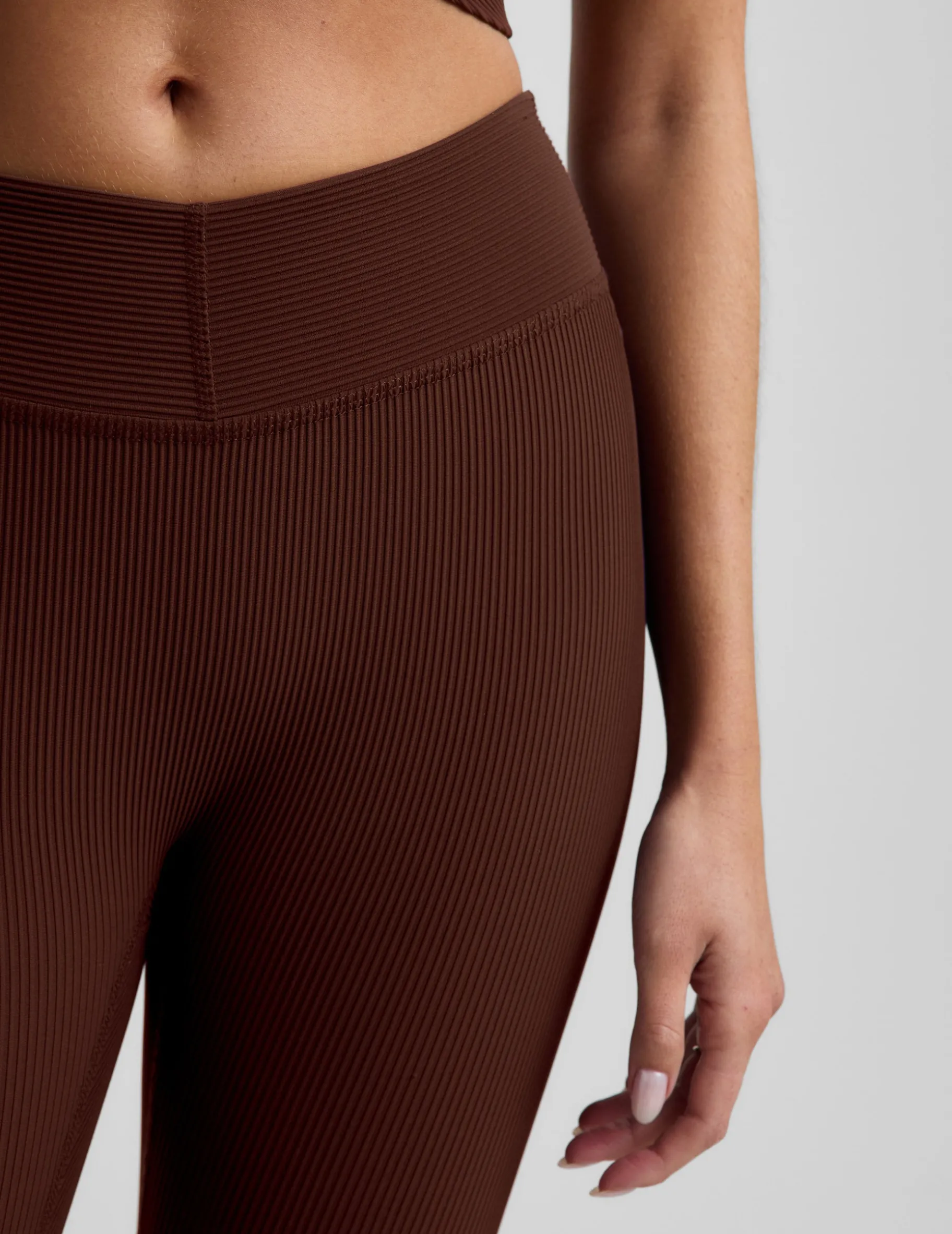 Impulse Ribbed V-Waist Pedal Pusher Legging