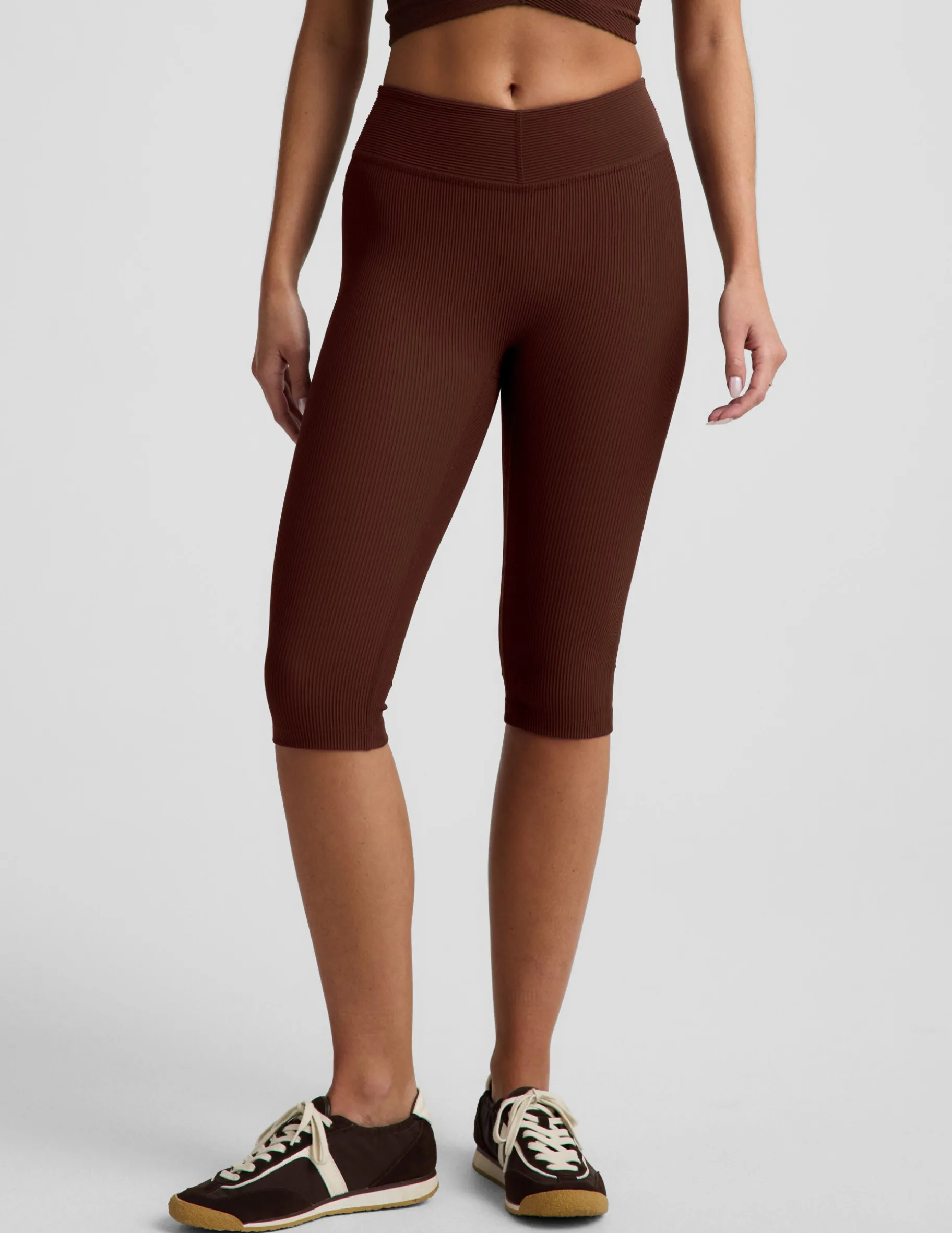 Impulse Ribbed V-Waist Pedal Pusher Legging