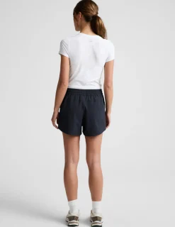 Peak 3" Short