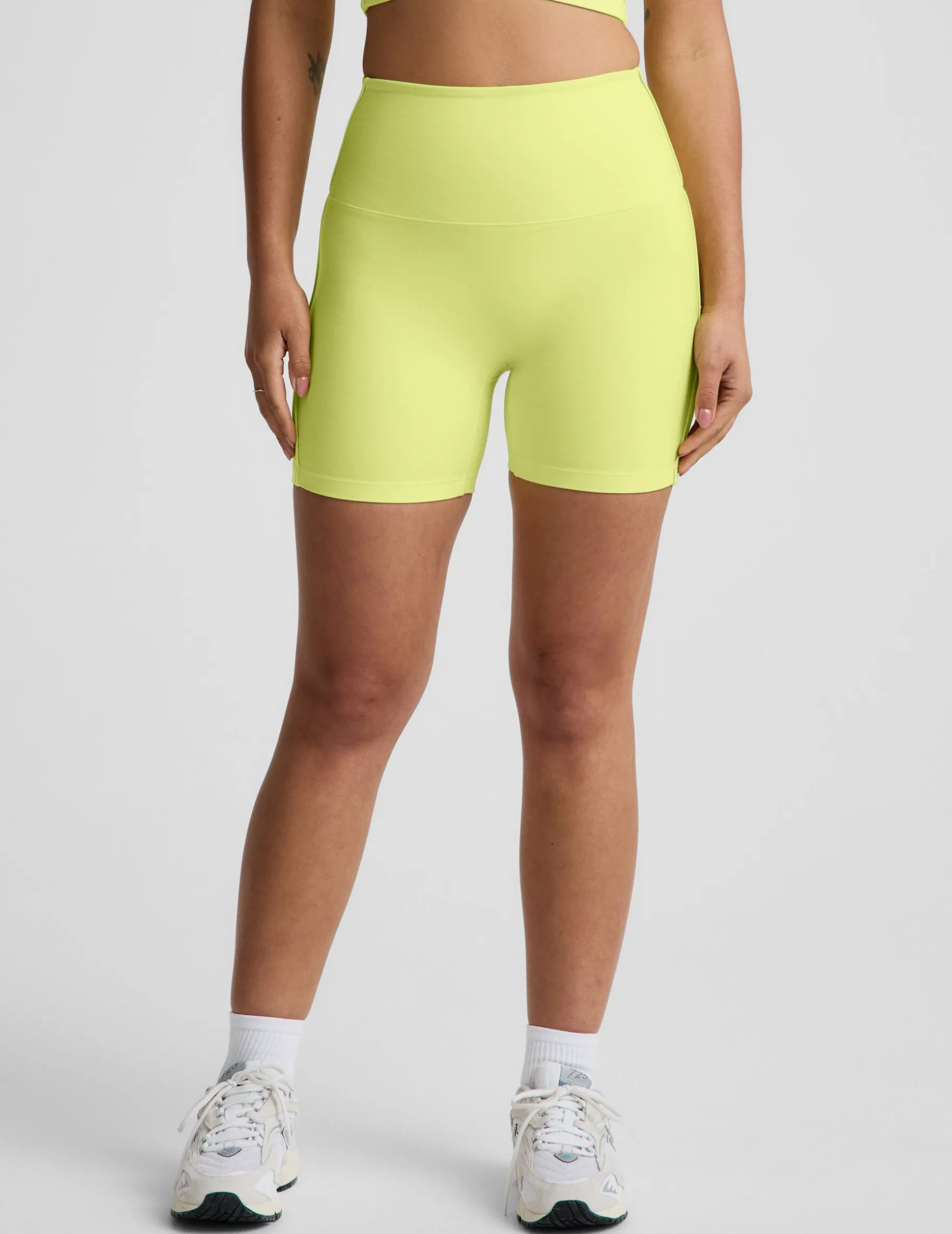Spacedye™ Streamline 5" Short